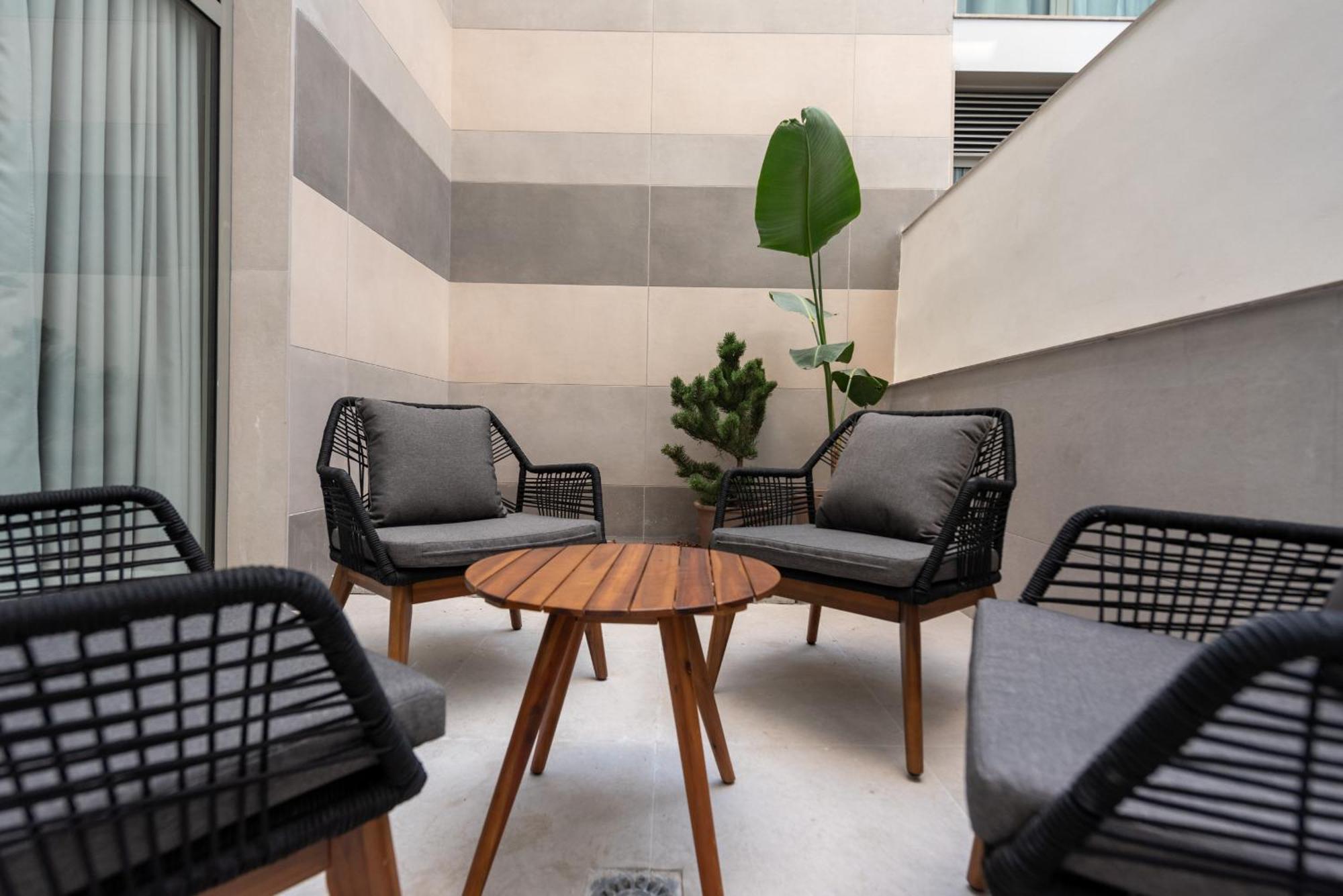 Dorm4You Arena Terraza 04 Valencia Exterior foto
